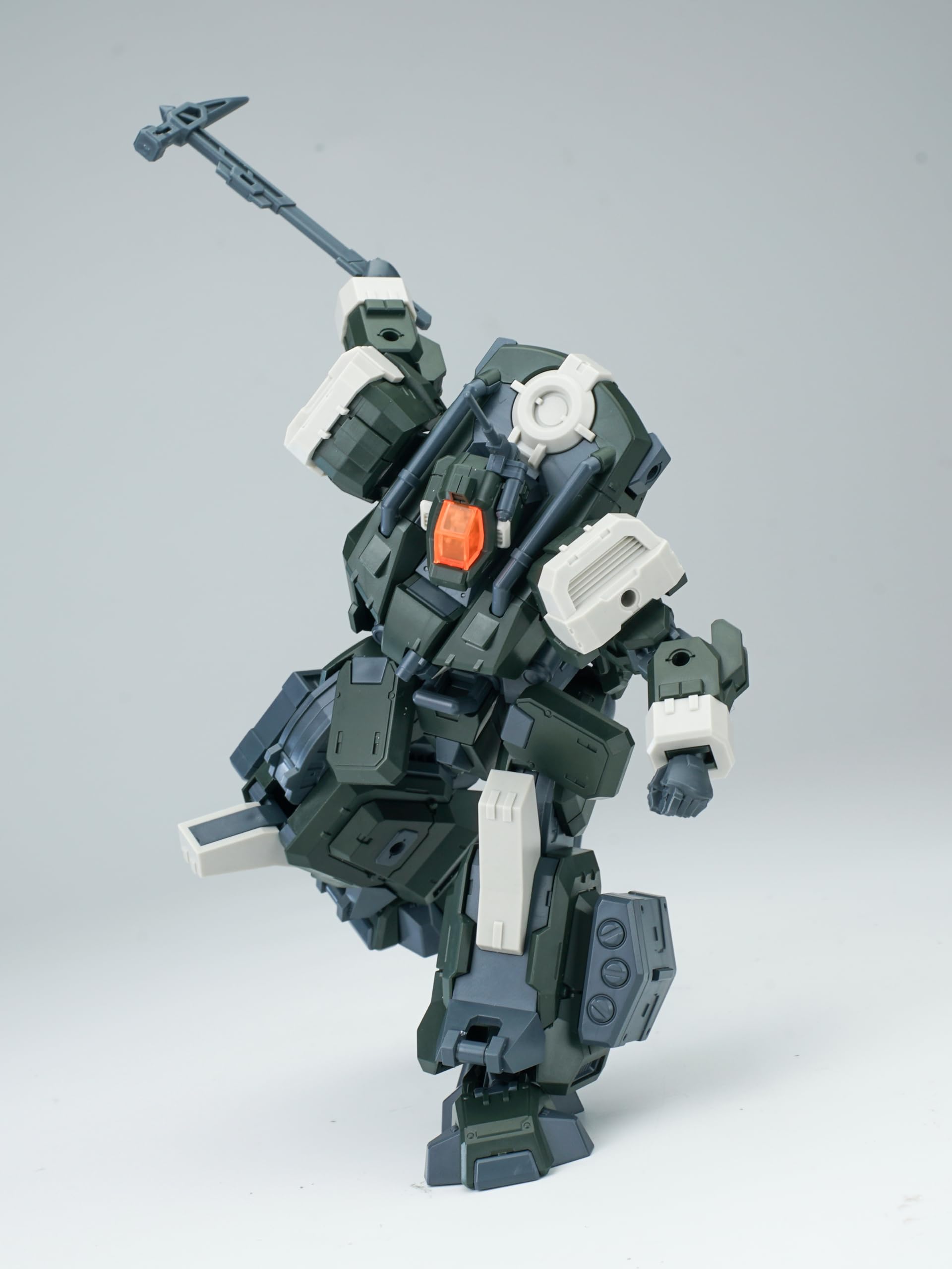 海外製プラモデル　轟魔グリーン Amazon | LEBOO 酋長大陸 1/144 轟魔 グリーン プレペイント済み